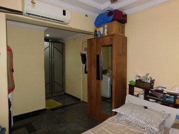 Bedroom in 2 BHK Apartment at Dheeraj Arcade Apartment, Pali Hill – for Sale