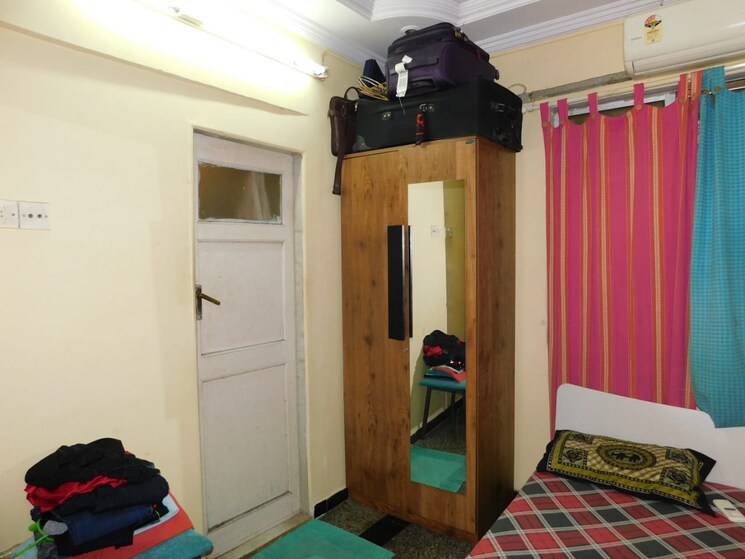 Bedroom, dheeraj-arcade-apartment 2 Bedroom 600 Sq.Ft. Apartment In Pali Hill Mumbai 7886962