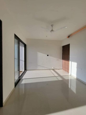 2 BHK Apartment For Rent in Wadhwa TW Gardens Kandivali East Mumbai  7886966