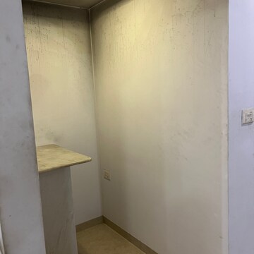 Room in 2 BHK Apartment at Lodha Palava City Lakeshore Greens, Hedutane – for Rent