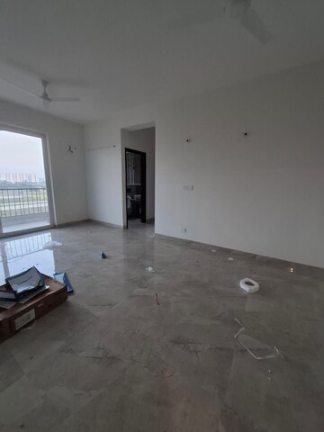 Room in 2 BHK Apartment at Uptown Insignia, International Airport Road – for Rent