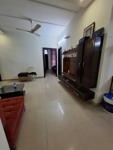 Living Room in 3 BHK Apartment at Vip Road – for Rent