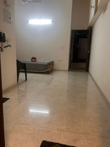 Room in 1 BHK Apartment at Lodha Amara, Kolshet Road – for Rent