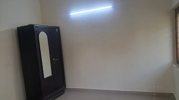 Room, arun-vihar-sector-37 3.5 Bedroom 1750 Sq.Ft. Apartment In Sector 37 Noida 7887170