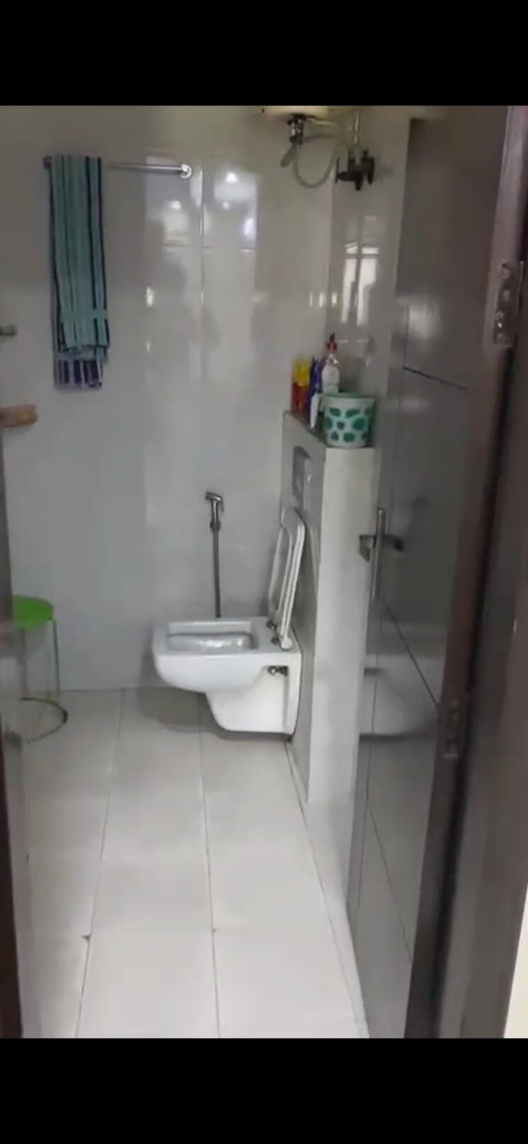 Bathroom, vasant enclave 3 Bedroom 892 Sq.Ft. Builder Floor In Vasant Enclave Delhi 7887191