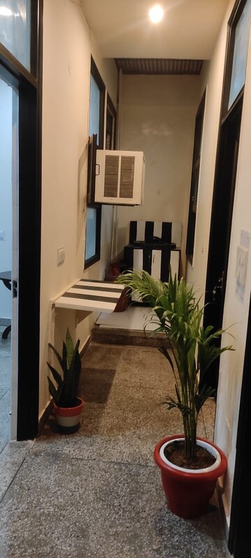 Common Area in  Pg at Sarita Vihar – for Rent