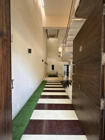 Building Lobby in 4 BHK Villa at Rohan Madhuban Phase 2, Bavdhan – for Sale