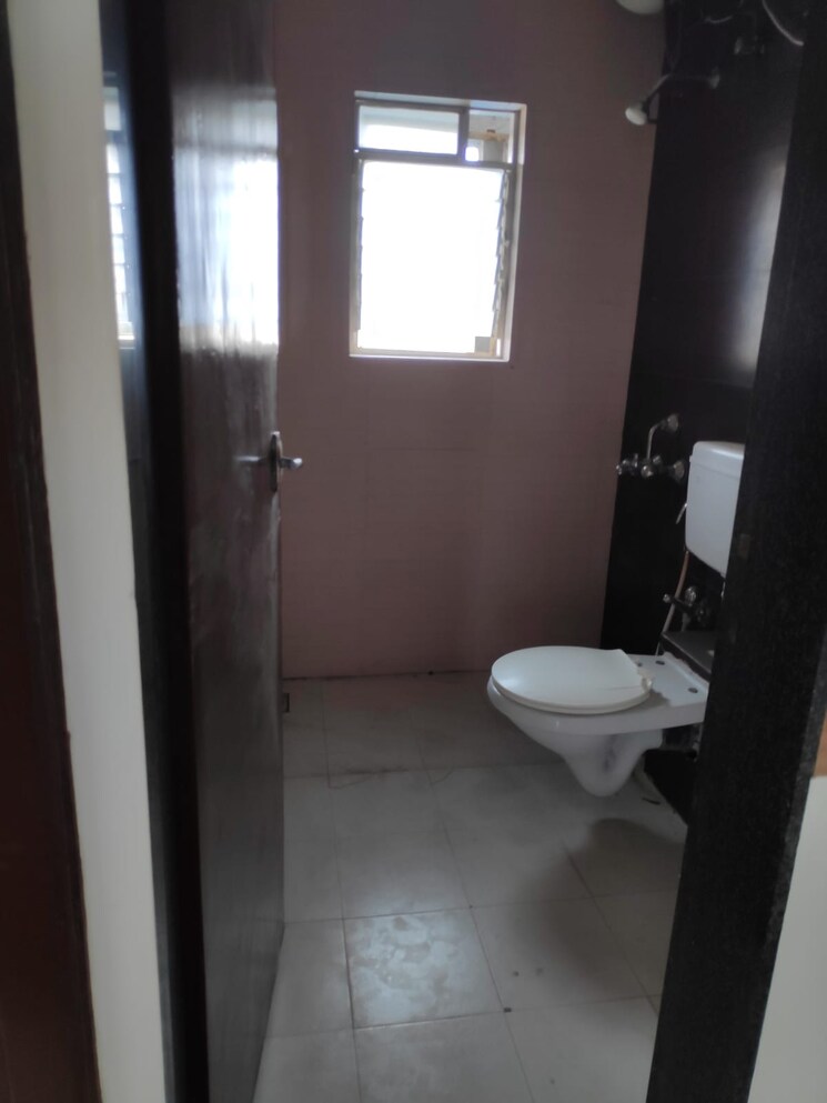 Bathroom, mittal-life-park 2 Bedroom 1089 Sq.Ft. Apartment In Mohammadwadi Pune 7887207