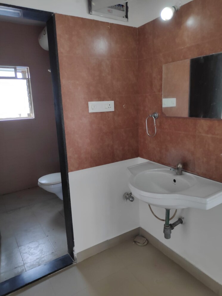 Bathroom, mittal-life-park 2 Bedroom 1089 Sq.Ft. Apartment In Mohammadwadi Pune 7887207