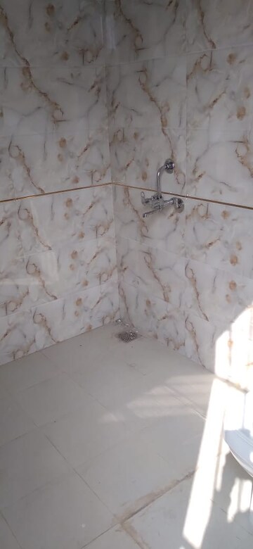 Bathroom in 2.5 BHK Independent House at Sector 55 – for Rent