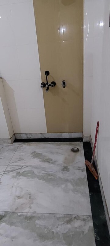 Bathroom in 3.5 BHK Independent House at Sector 55 – for Rent