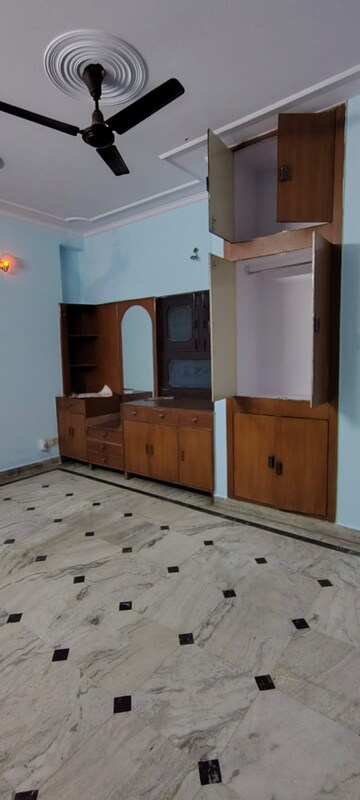 Kitchen in 3.5 BHK Independent House at Sector 55 – for Rent