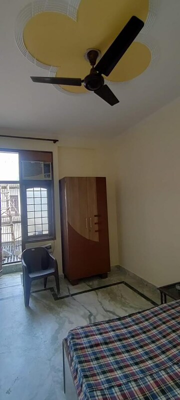 Living Room in 3.5 BHK Independent House at Sector 55 – for Rent