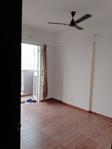 Bedroom in 2.5 BHK Apartment at Yashada Splendid Park, Alandi – for Rent