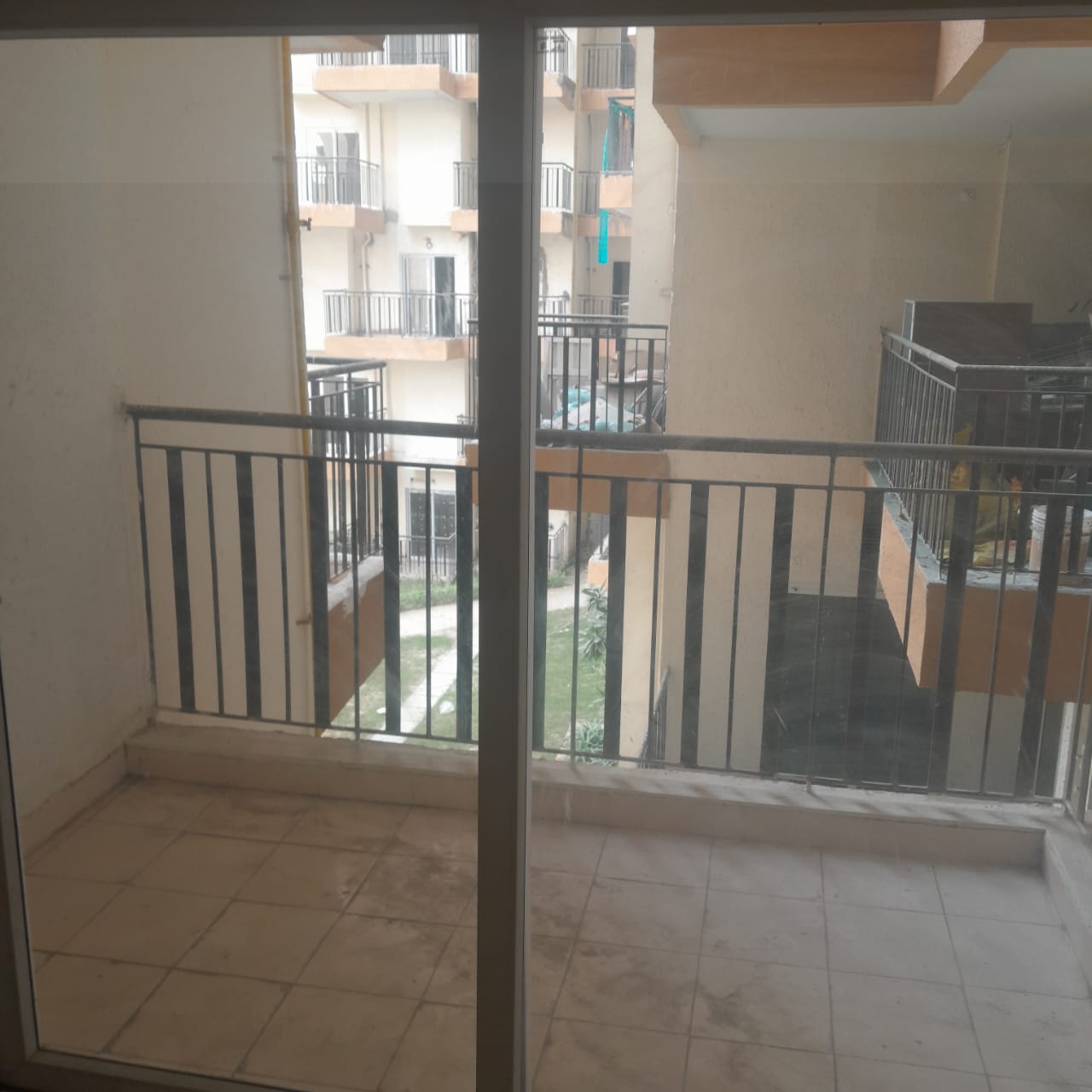 2.5 BHK + Study Room Apartment For Sale in Amrapali Centurian Park