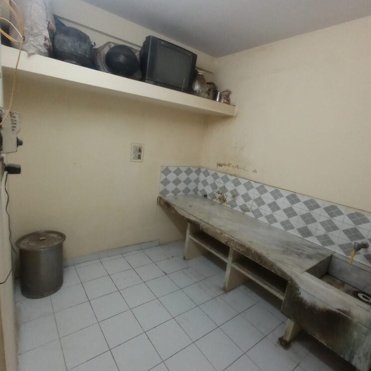 Bathroom, kumar-samruddhi-society 1 Bedroom 500 Sq.Ft. Apartment In Vishrantwadi Pune 7887299