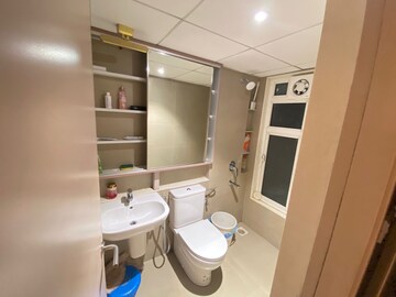 Master Bedroom in 1 BHK Apartment at Hiranandani Estate – for Rent