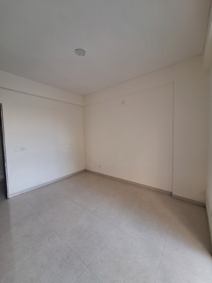 Room, signature-global-grand-iva 2 Bedroom 716 Sq.Ft. Apartment In Sector 103 Gurgaon 7887322