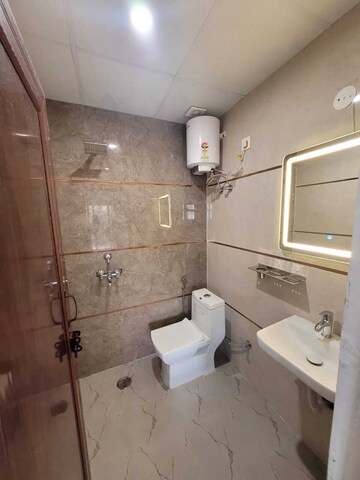 Bathroom in 1 BHK Builder Floor at Ansal Sushant Lok I, Sector 43 – for Rent