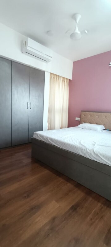 Bedroom in 2 BHK Apartment at Hiranandani Estate – for Rent