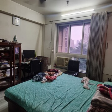 Bedroom in 2 BHK Apartment at Hiranandani Estate – for Rent