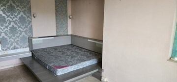 Bedroom in 3 BHK Apartment at Hiranandani Estate – for Rent