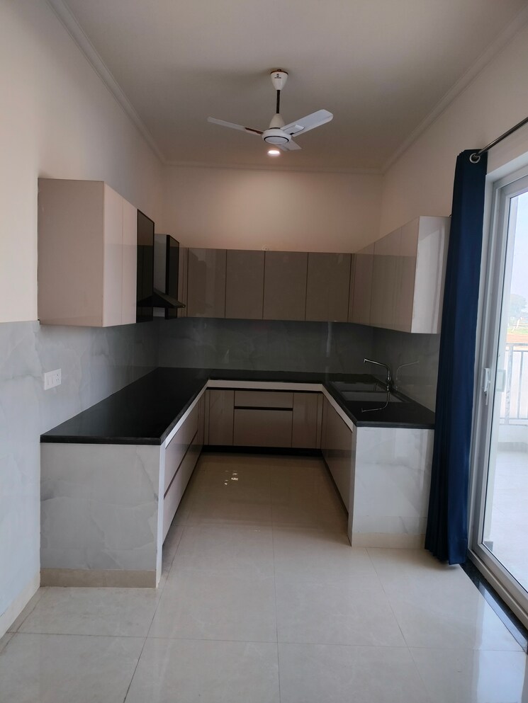 Kitchen, sector 14 3 Bedroom 1627 Sq.Ft. Apartment In Sector 14 Palwal 7887414