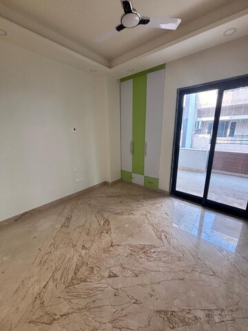Room in 3 BHK Builder Floor at Rajouri Garden – for Rent