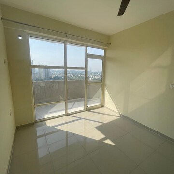 Room in 2 BHK Apartment at Pyramid Fusion Homes, Sector 70a – for Rent