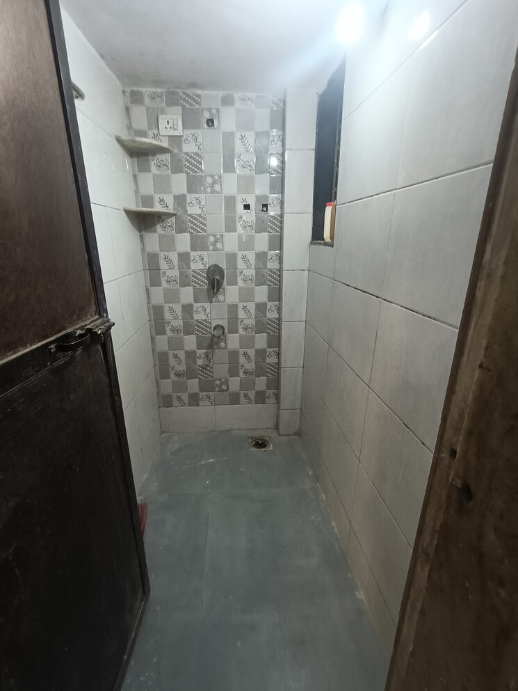 Bathroom, sundara-sagar-apartment 1 Bedroom 500 Sq.Ft. Apartment In Mira Road Thane 7887445