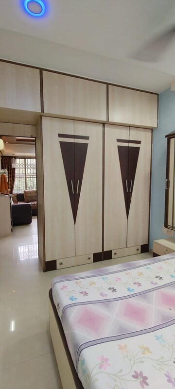 Building Lobby in 2 BHK Apartment at Gagan Shopping Arcade, Goregaon East – for Rent