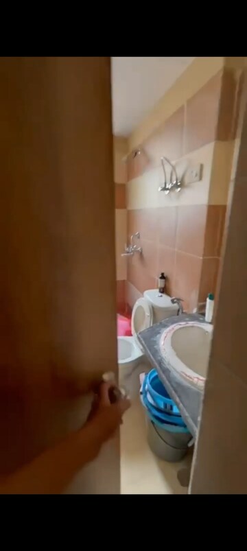 2 BHK Apartment For Rent in Mahagun Mywoods, Sector 16c Greater Noida