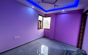Shop For Sale in Mahavir Enclave 1