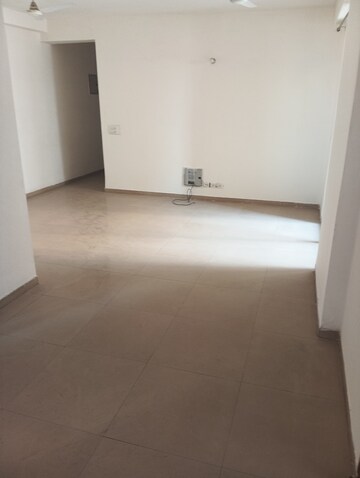 2 BHK Apartment For Rent in Mahagun Mywoods, Sector 16c Greater Noida
