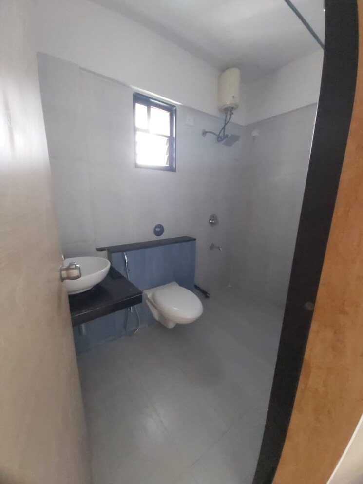 Bathroom, pride-aashiyana 3 Bedroom 1460 Sq.Ft. Apartment In Dhanori Pune 7887471