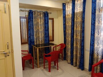 Living Room in 2 BHK Builder Floor at Gms Road – for Rent