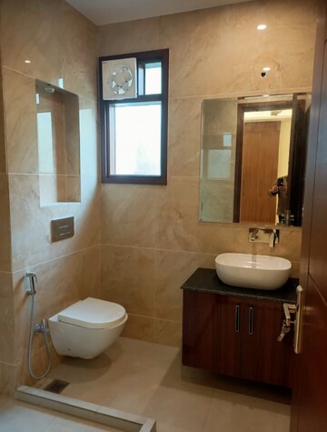 Master Bedroom in 3 BHK Builder Floor at Greater Kailash I – for Rent