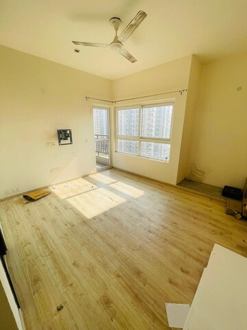 Room in 3.5 BHK Apartment at Adani M2K Oyster Grande, Sector 102 – for Rent