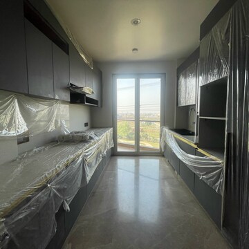 Kitchen in 4 BHK Builder Floor at BPTP Amstoria Country Floor , Sector 102 – for Sale