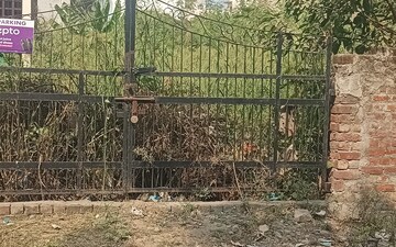 Plot For Sale in Sector 11
