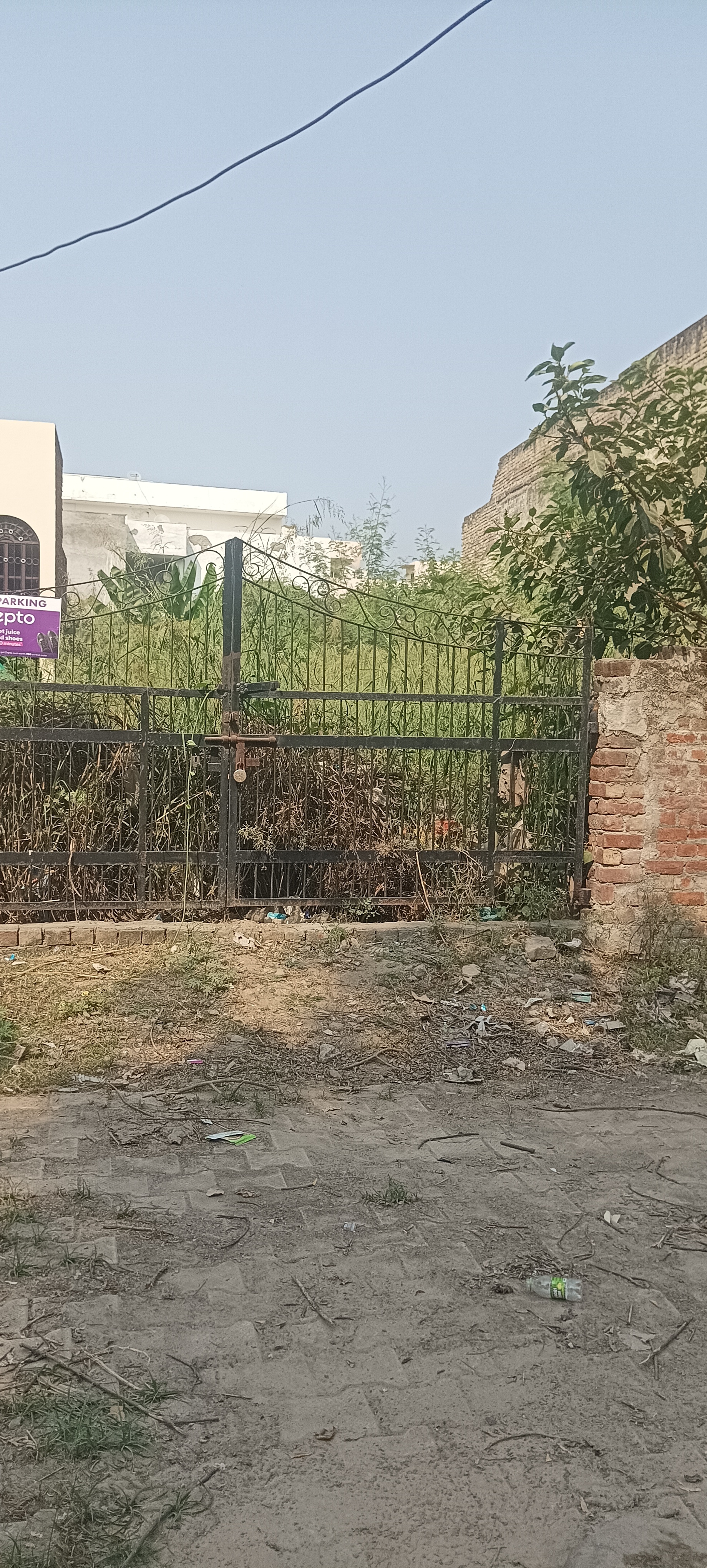 Plot For Sale in Independent Plot 