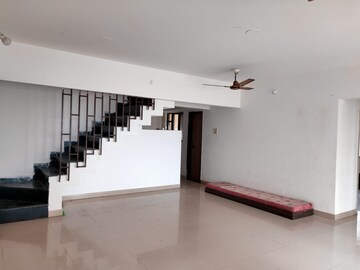 Room in 2 BHK Apartment at BU Bhandari Acolade, Kharadi – for Rent