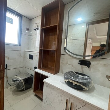 Kitchen in 4 BHK Builder Floor at BPTP Amstoria Country Floor , Sector 102 – for Sale