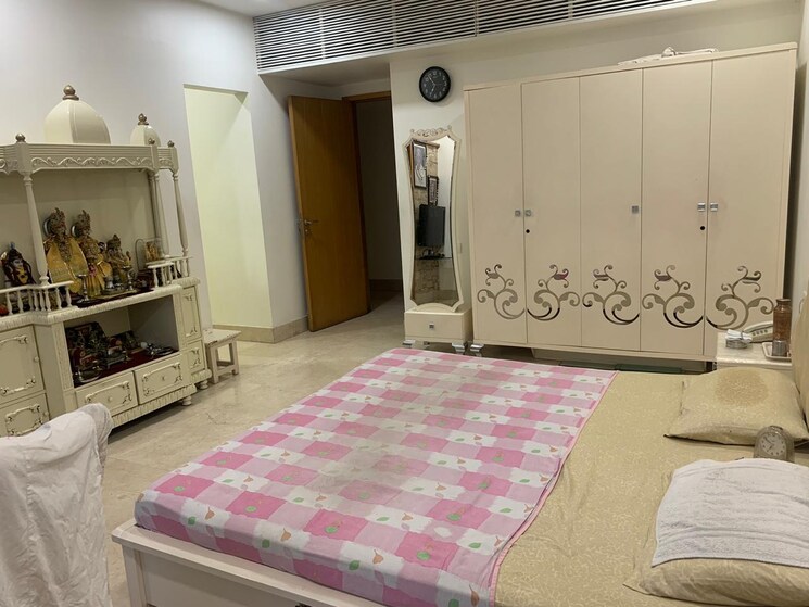 Bedroom, hiranandani-gardens-richmond-tower 5 Bedroom 5625 Sq.Ft. Apartment In Powai Mumbai 7887720