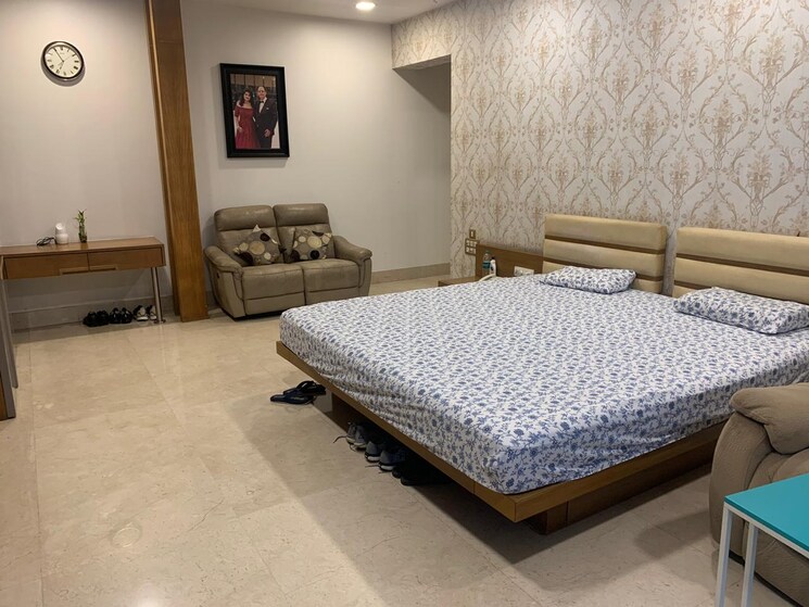 Bedroom, hiranandani-gardens-richmond-tower 5 Bedroom 5625 Sq.Ft. Apartment In Powai Mumbai 7887720