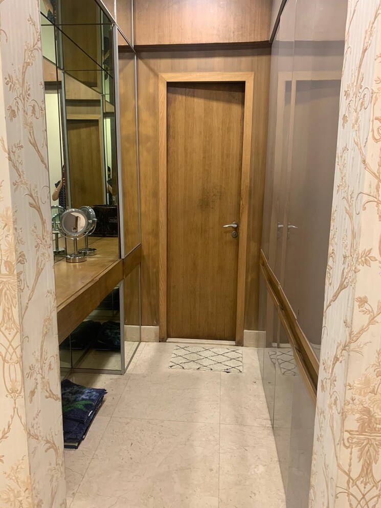 Bathroom, hiranandani-gardens-richmond-tower 5 Bedroom 5625 Sq.Ft. Apartment In Powai Mumbai 7887720