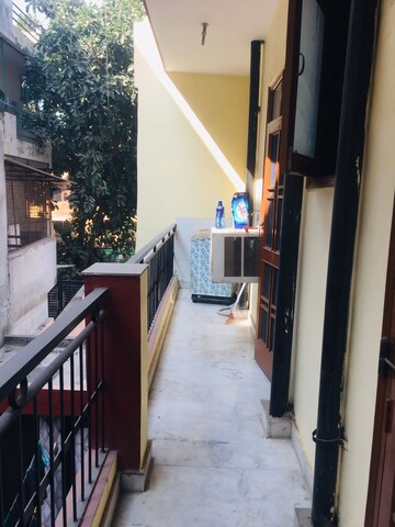 Balcony in 2 BHK Builder Floor at Sector 23 – for Rent