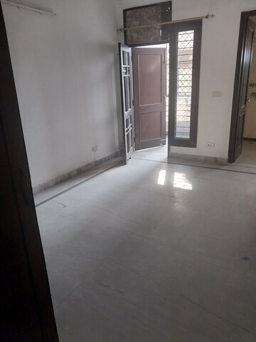 Room in 3 BHK Builder Floor at New Rajinder Nagar – for Rent