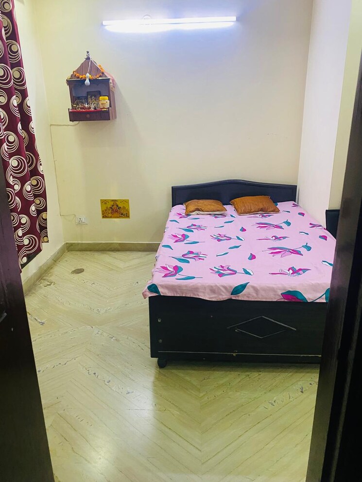 Bedroom, kalkaji 3 Bedroom 1100 Sq.Ft. Builder Floor In Kalkaji Delhi 7887869