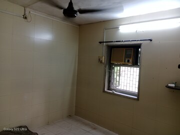 Bedroom in 1 BHK Apartment at Lic Colony – for Rent